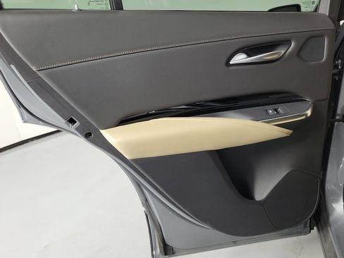 Certified 2024 Cadillac XT4 Luxury FWD image 13