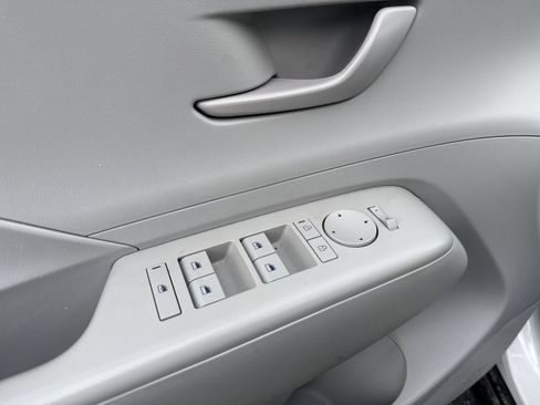Certified 2024 Hyundai Kona SEL AWD/4WD image 14