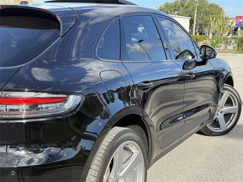 Used 2021 Porsche Macan S image 7