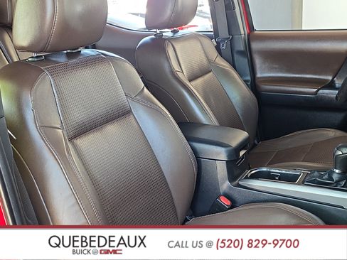 Used 2018 Toyota Tacoma Limited AWD/4WD image 33