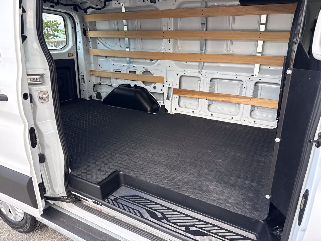 Certified 2025 Ford Transit 250 Low Roof w/ Exterior Upgrade Package RWD image 24