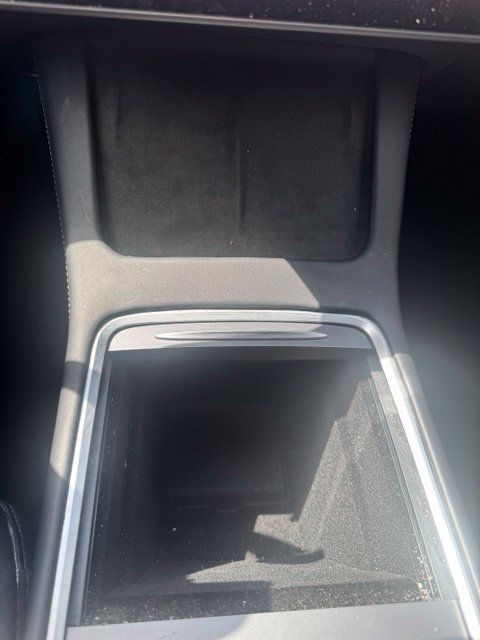 Used 2025 Tesla Model Y Long Range RWD image 23