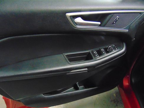 Used 2022 Ford Edge SEL w/ Convenience Package AWD/4WD image 8