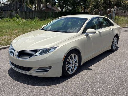Used 2015 Lincoln MKZ Hybrid w/ Equipment Group 201A Select FWD image 3