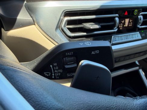 Used 2021 BMW 330i Sedan w/ Premium Package RWD image 28