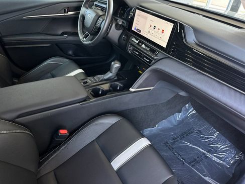 Used 2025 Toyota Camry SE w/ Multimedia Upgrade Package FWD image 14