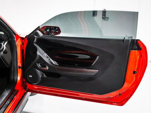 Used 2013 Chevrolet Camaro ZL1 RWD image 27