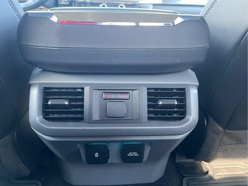 Used 2023 Ford F150 Lariat w/ Equipment Group 502A High AWD/4WD image 39
