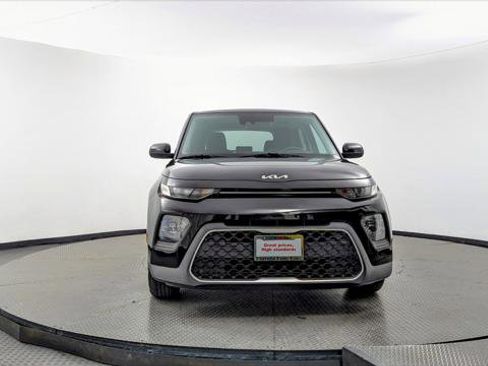 Used 2022 Kia Soul LX w/ Technology Package image 12