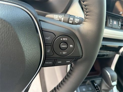 Used 2025 Toyota RAV4 Limited w/ Advanced Technology Package image 18