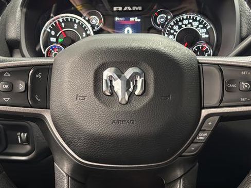 Used 2024 RAM 3500 Tradesman w/ Chrome Appearance Group AWD/4WD image 15