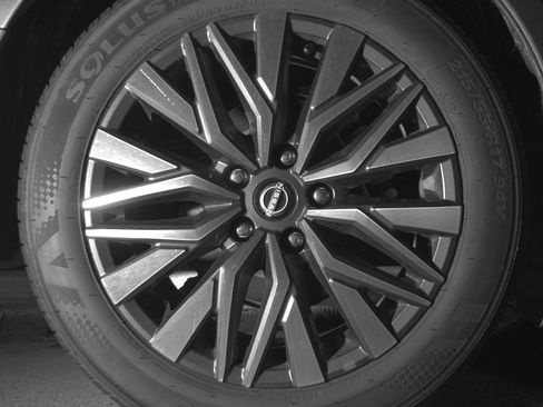 Used 2025 Nissan Altima 2.5 SV image 12