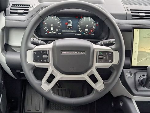 New 2026 Land Rover Defender 110 X-Dynamic SE AWD/4WD image 21