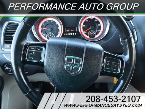 Used 2018 Dodge Grand Caravan SXT FWD image 12