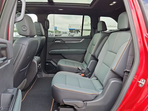 Used 2024 GMC Acadia AT4 AWD/4WD image 31