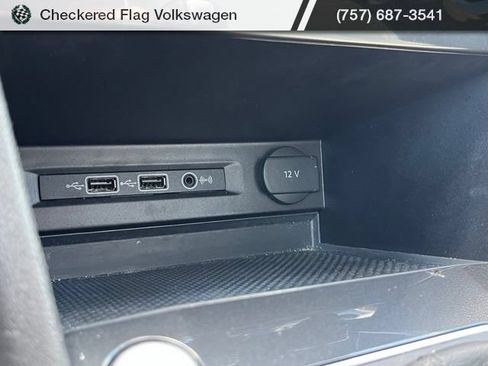 Used 2019 Volkswagen Tiguan SEL w/ 3rd Row Seat Package AWD/4WD image 44