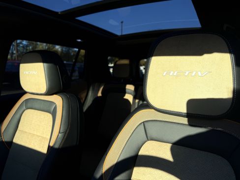 New 2026 Chevrolet Equinox ACTIV w/ LPO, Floor Liner Package image 10