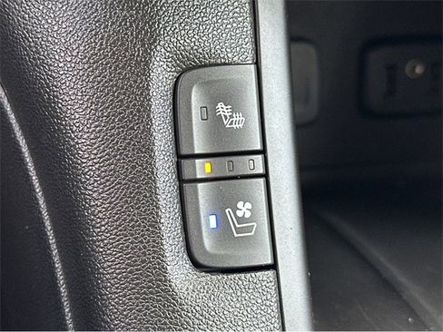 Used 2019 GMC Acadia Denali w/ Technology Package image 25