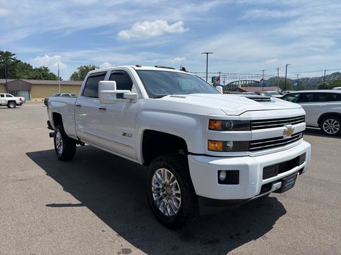 Used 2018 Chevrolet Silverado 2500 LTZ w/ Duramax Plus Package AWD/4WD image 3