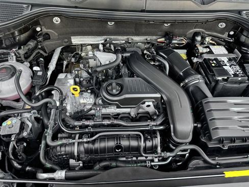 Used 2025 Volkswagen Taos S AWD/4WD image 22