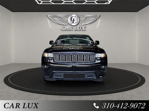 Used 2020 Jeep Grand Cherokee Altitude image 1