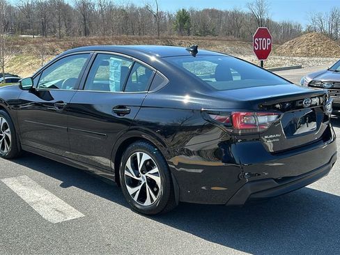 Used 2025 Subaru Legacy Premium image 6