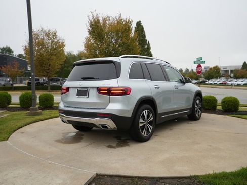 Used 2026 Mercedes-Benz GLB 250 4MATIC image 8