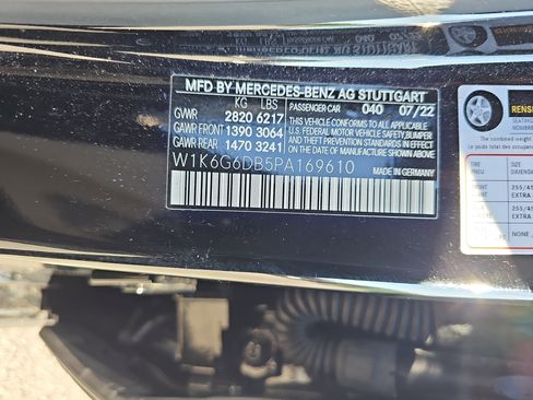 Certified 2023 Mercedes-Benz S 500 4MATIC image 39