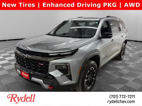 Used 2024 Chevrolet Traverse Z71 w/ Enhanced Driving Package AWD/4WD image 1