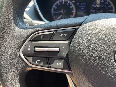 Used 2019 Hyundai Santa Fe SE AWD/4WD image 17