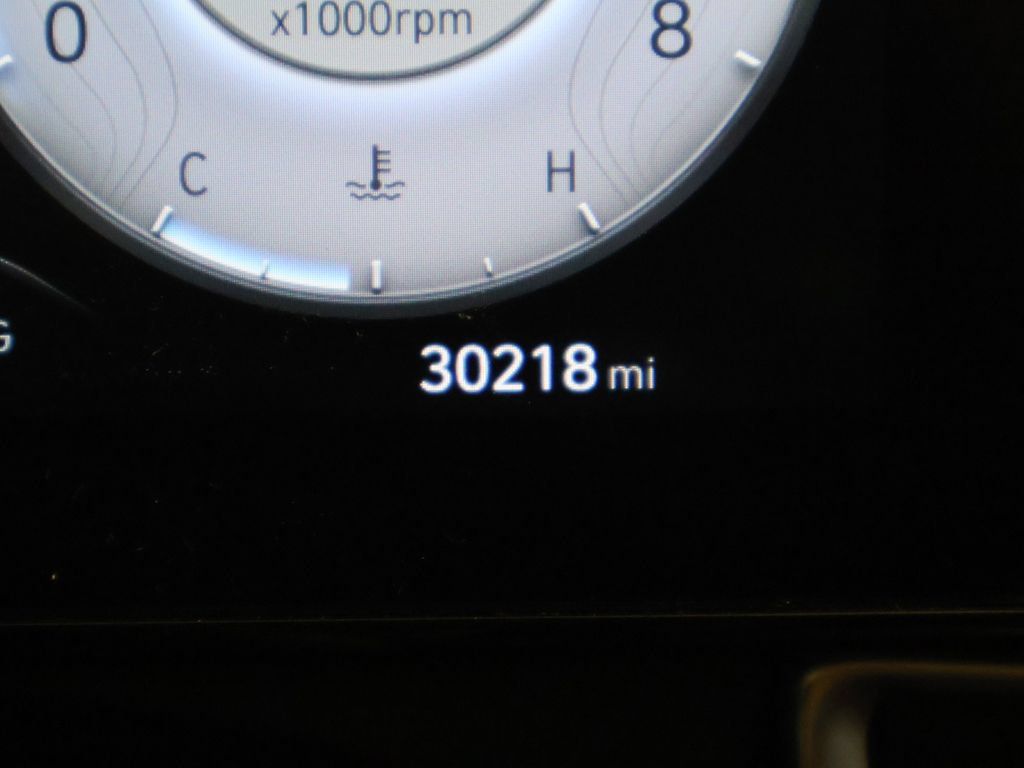 Used 2024 Hyundai Elantra SEL FWD image 33