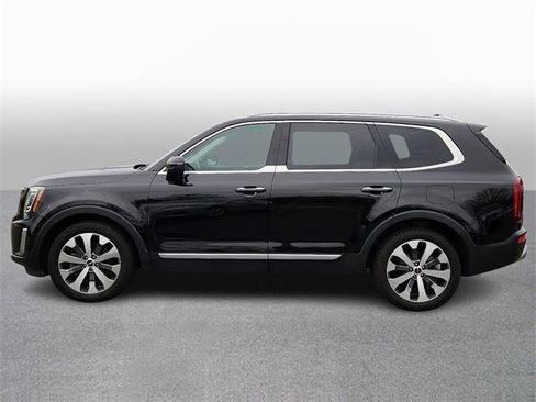 Used 2022 Kia Telluride S image 7