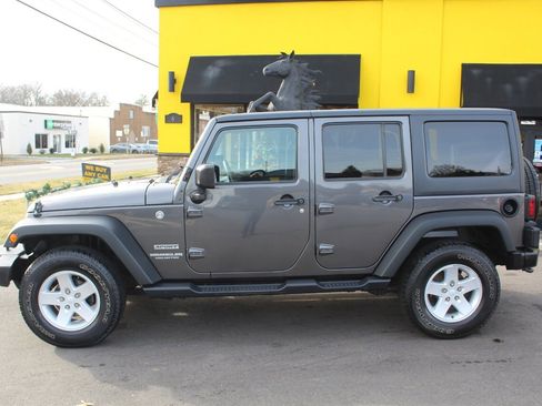 Used 2017 Jeep Wrangler Unlimited Sport w/ Quick Order Package 24S image 19