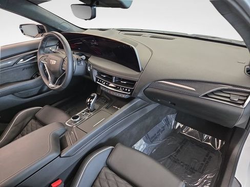 Certified 2025 Cadillac CT5 V Blackwing w/ Super Cruise 1 Package RWD image 35
