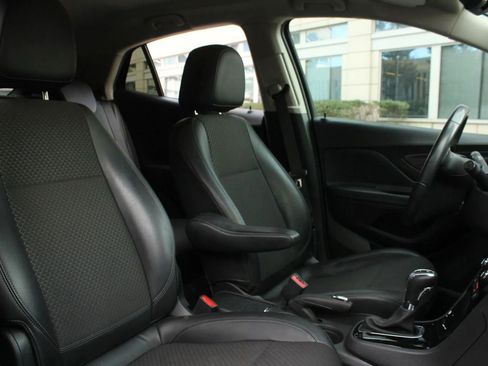 Used 2019 Buick Encore Preferred FWD image 26