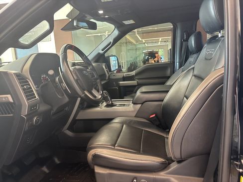 Used 2018 Ford F150 Raptor w/ Equipment Group 802A Luxury AWD/4WD image 12