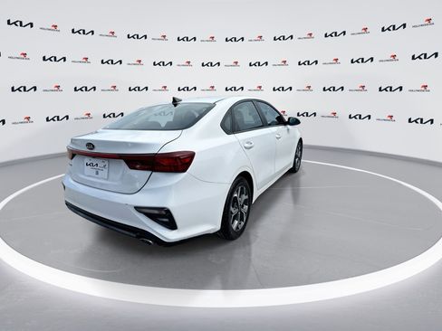 Used 2021 Kia Forte LXS FWD image 8