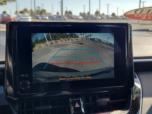 Certified 2025 Toyota Corolla SE image 22