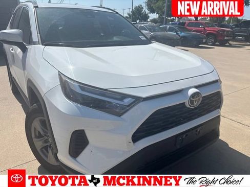 Used 2024 Toyota RAV4 XLE w/ Convenience Package FWD image 1
