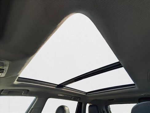 Used 2019 Toyota Highlander Limited Platinum image 15