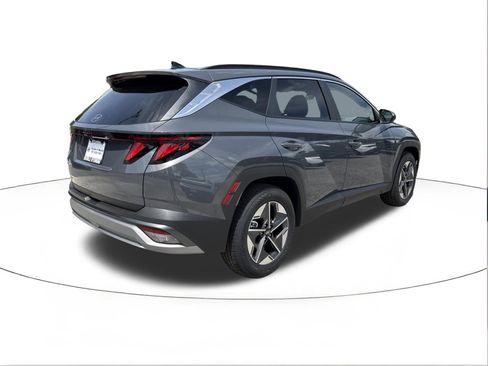 New 2026 Hyundai Tucson SEL FWD image 3
