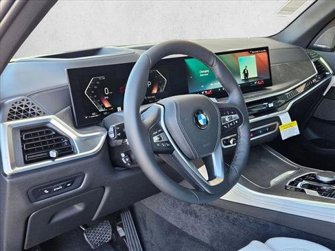Used 2026 BMW X5 sDrive40i w/ Climate Comfort Package image 3