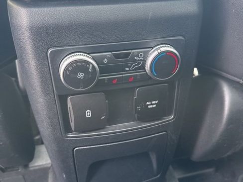 Used 2022 Ford Explorer Limited w/ Equipment Group 301A image 13