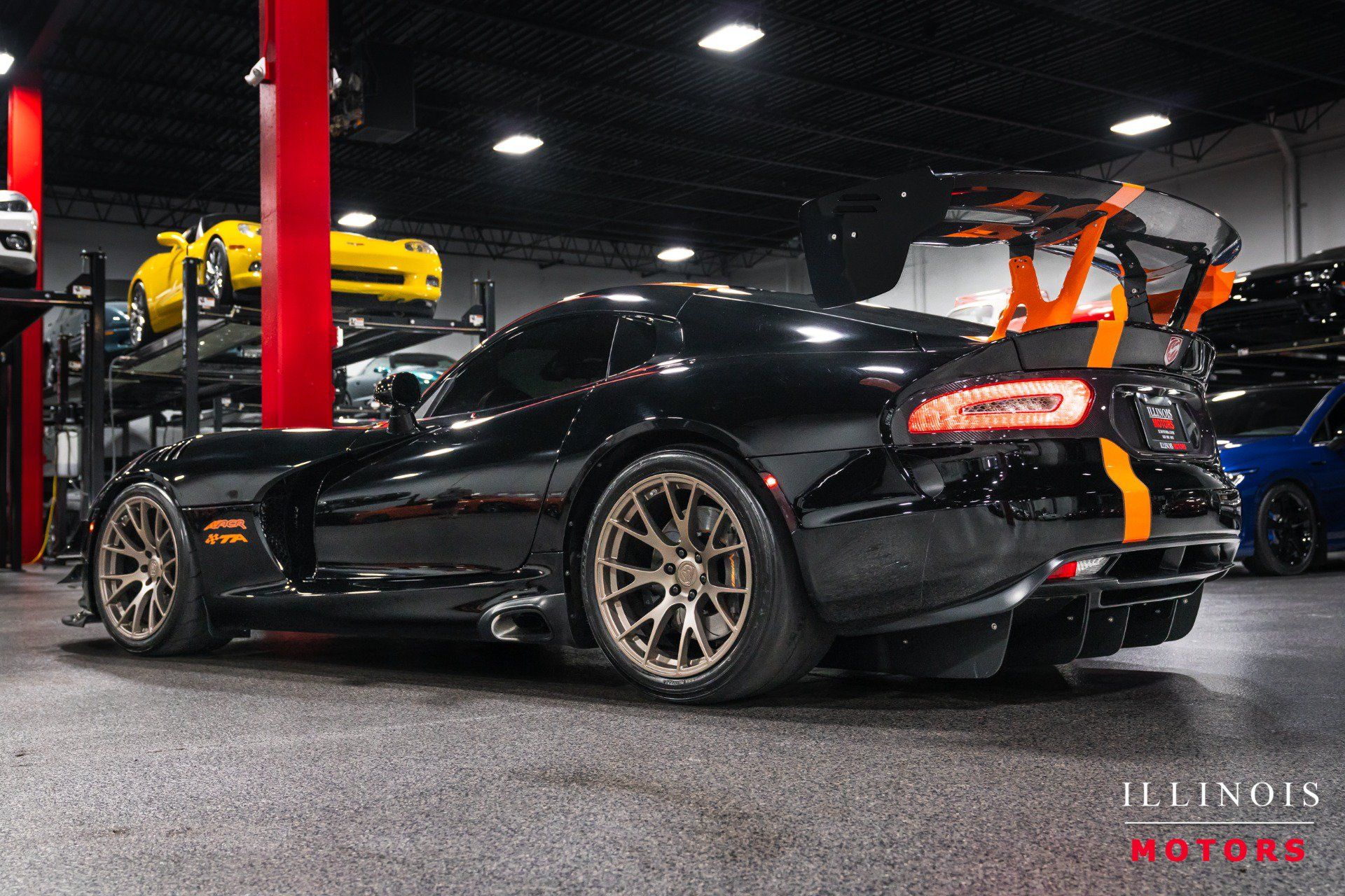 Used 2016 Dodge Viper SRT-10 w/ TA 1.0 Package RWD image 3