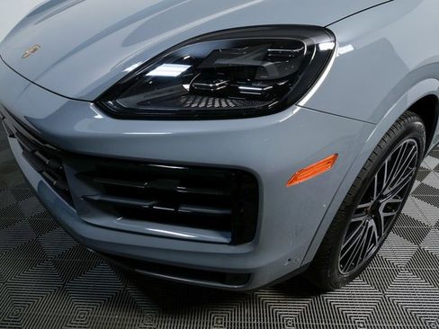 Certified 2026 Porsche Cayenne image 36