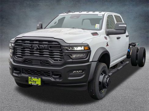 New 2026 RAM 5500 Tradesman image 3