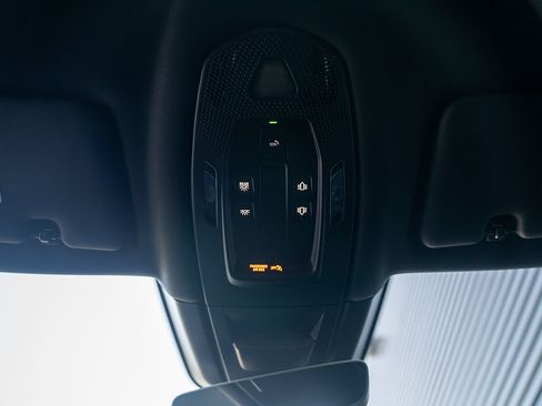 Certified 2025 Porsche Cayenne E-Hybrid Coupe AWD/4WD image 11