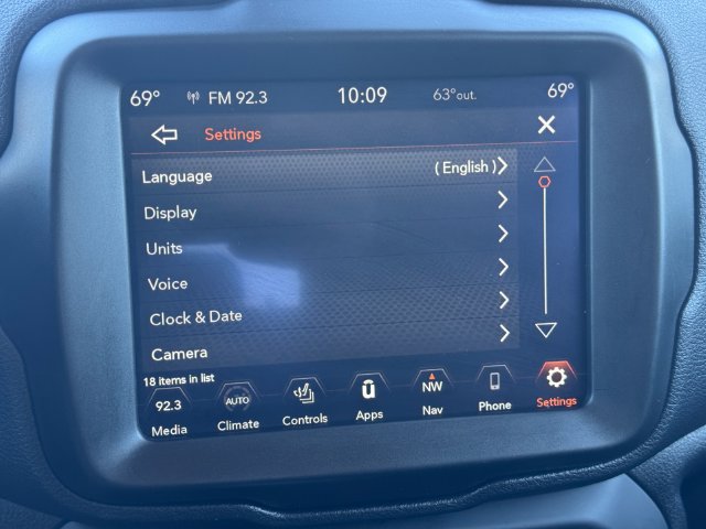 Certified 2022 Jeep Renegade Latitude w/ Convenience Group AWD/4WD image 33