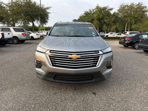 Used 2023 Chevrolet Traverse Premier FWD image 5