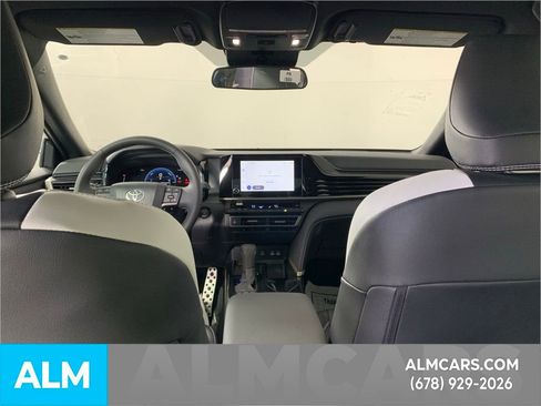 Used 2026 Toyota Camry SE image 29